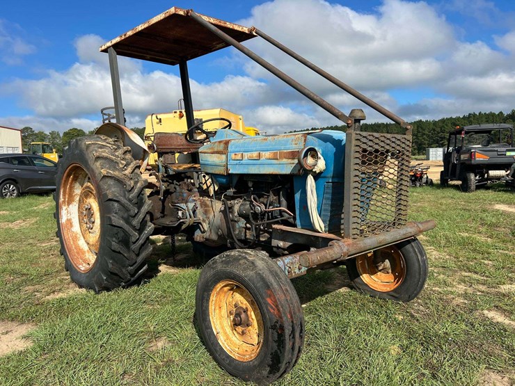 ford-4000-image-4