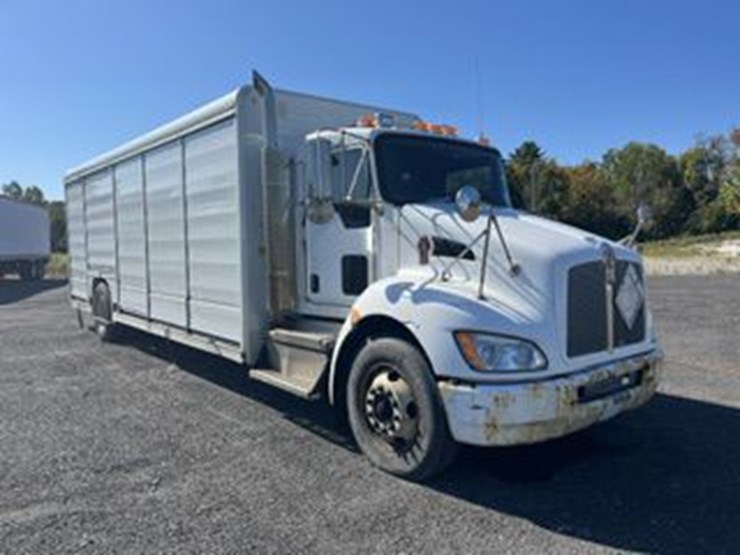 2018-kenworth-t370-image-3