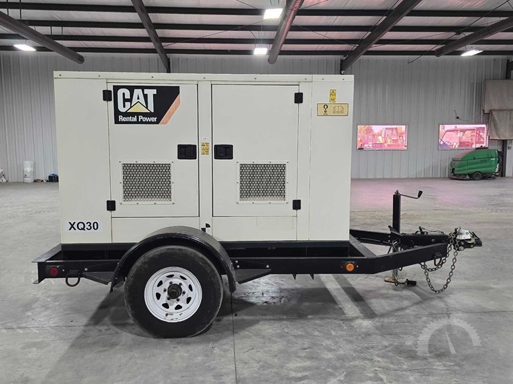 2015-caterpillar-xq30-image-5
