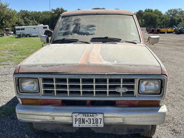 1987-ford-bronco-image-2