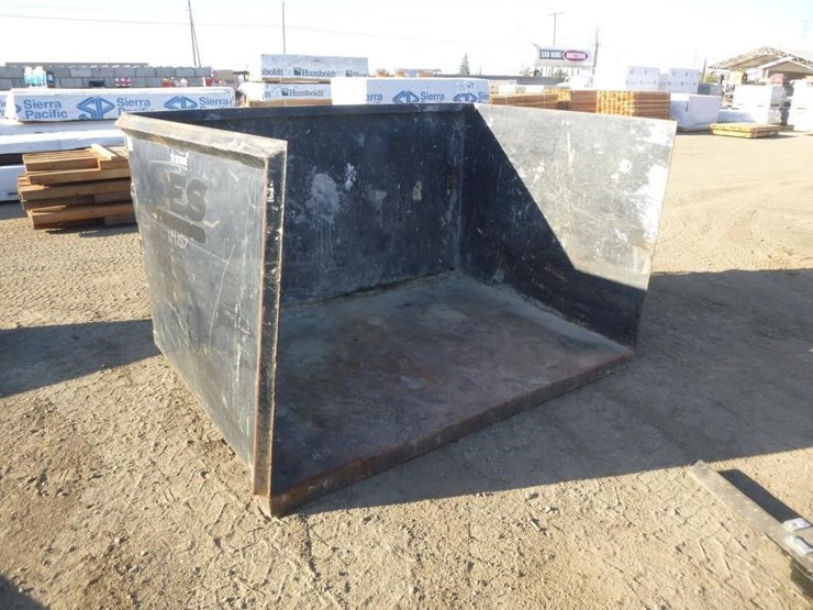 star-1430-reach-lift-trash-hopper-image-2