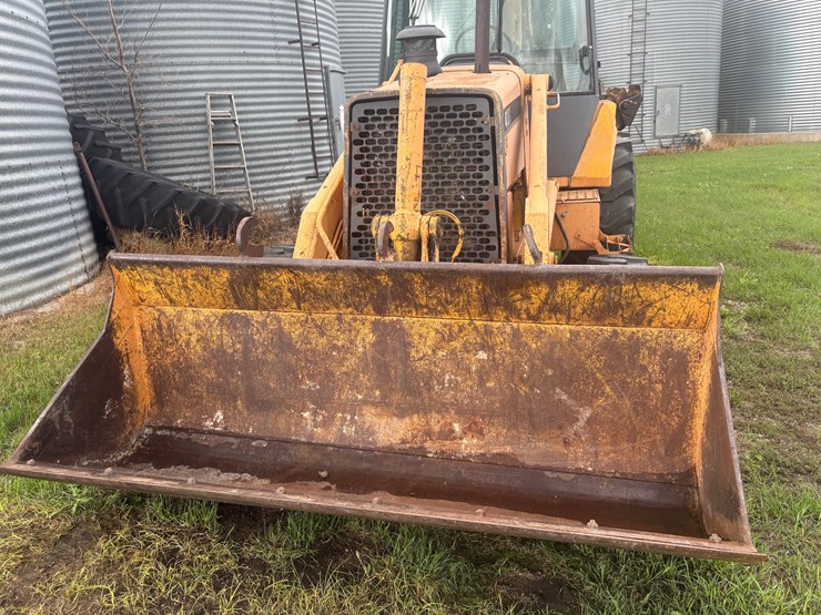 2013-john-deere-410-image-18