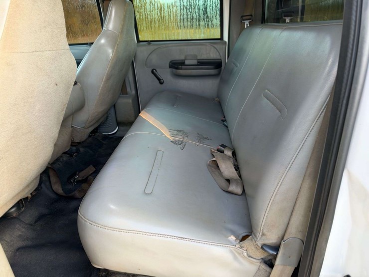 2007-ford-f550-image-14