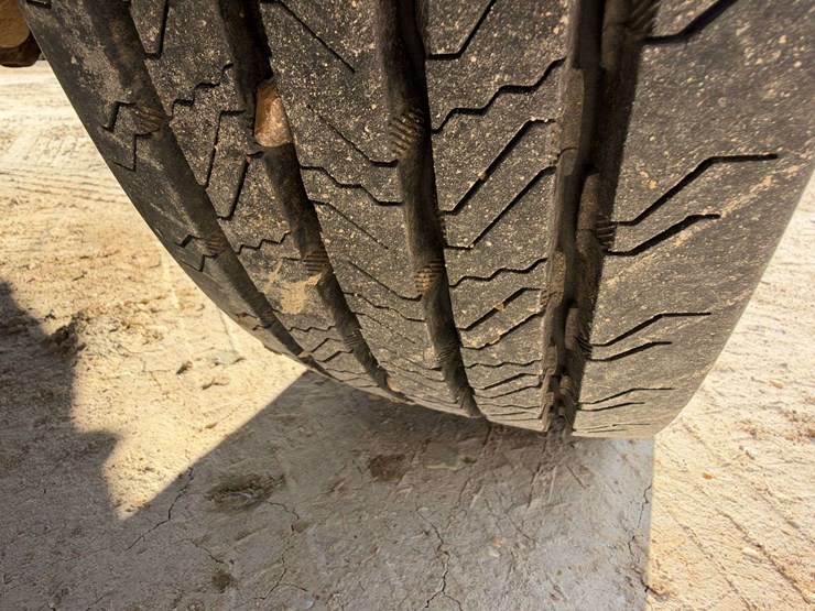 2008-ford-f550-image-21