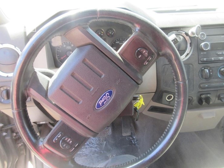 2010-ford-f250-xlt-image-10