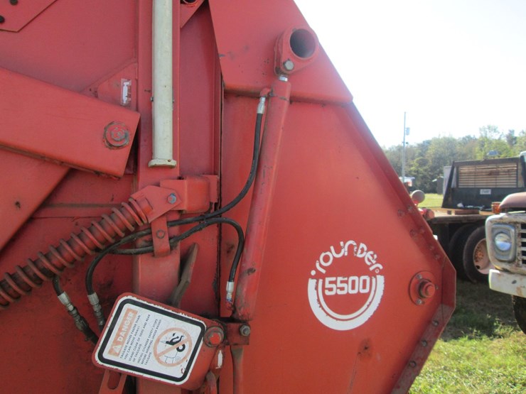 hesston-5500-image-7