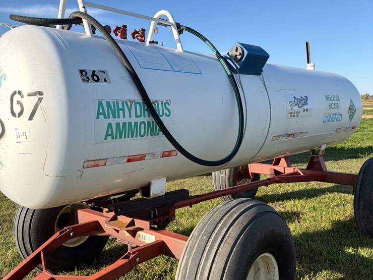11-4-1450-gallon-nh3-tank,-16.5l---16.1-sl-tires-image-4