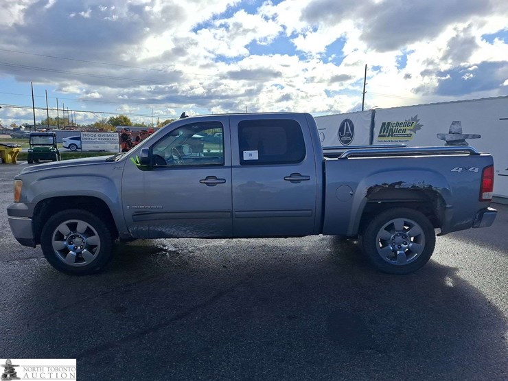 2009-gmc-sierra-1500-image-8