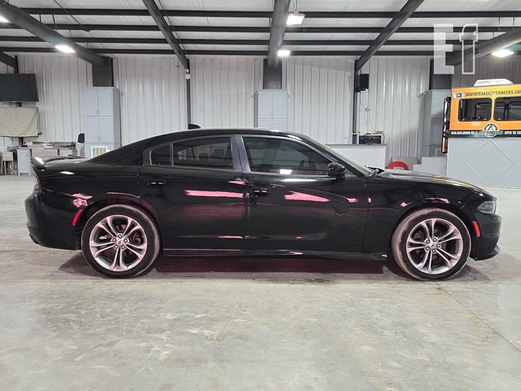 2018-dodge-charger-image-6