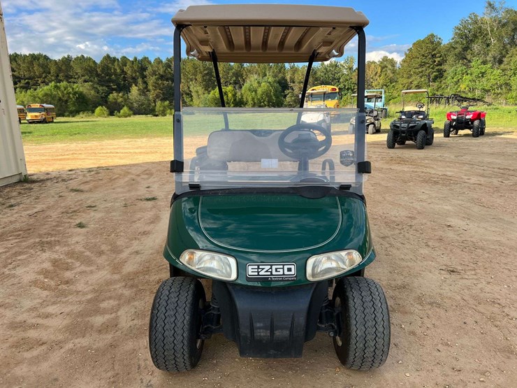 e-z-go-freedom-rxv-48v-electric-golf-cart-image-5