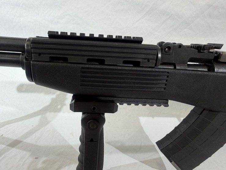 #37-•-sks-semi-automatic-rifle-image-23