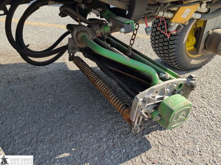 2015-john-deere-2500-image-29