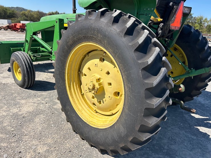 john-deere-2950-image-10
