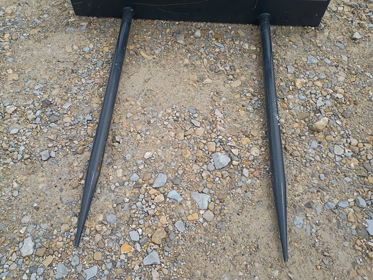 #l69-032-•-jct-bale-spear-skid-steer-attachment-image-5