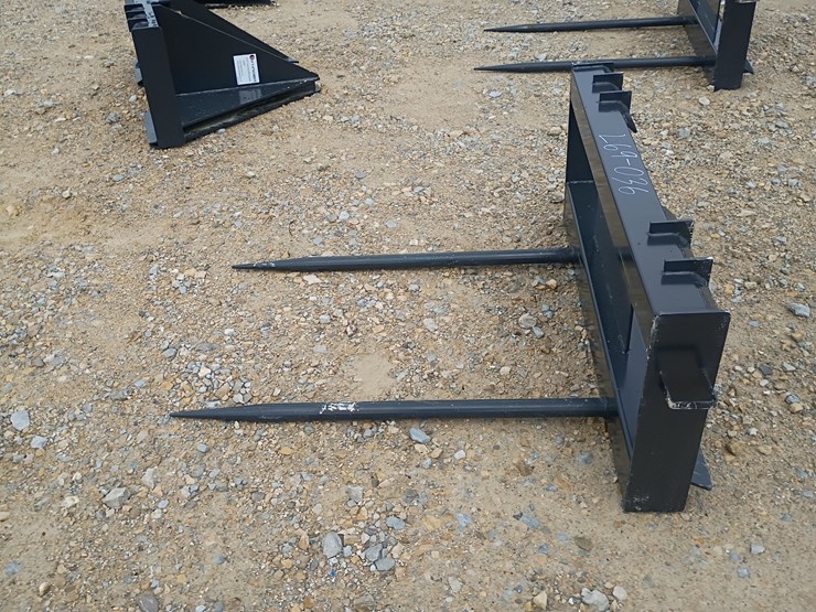 #l69-036-•-jct-bale-spear-skid-steer-attachment-image-2