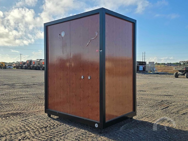 mobile-toilet-with-shower-image-3