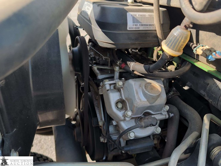2015-john-deere-2500-image-23