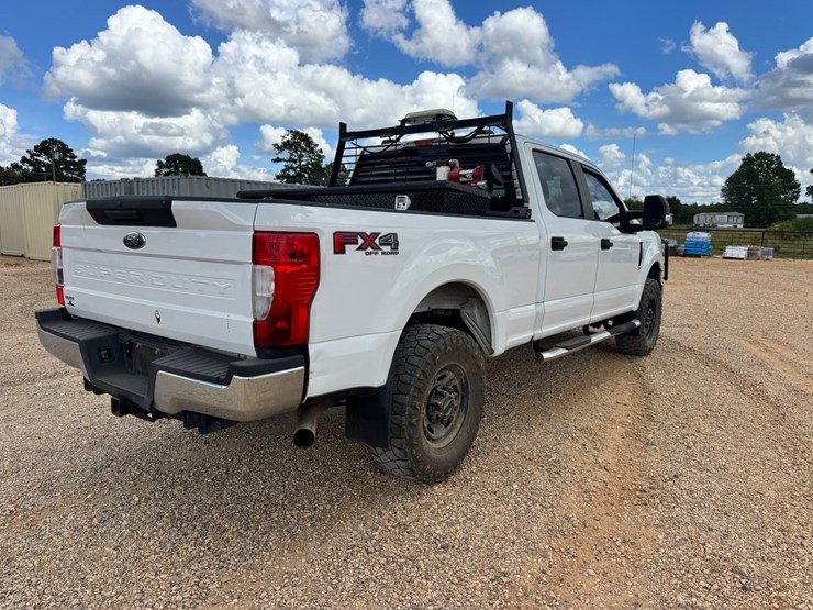 2022-ford-f250-xl-image-5
