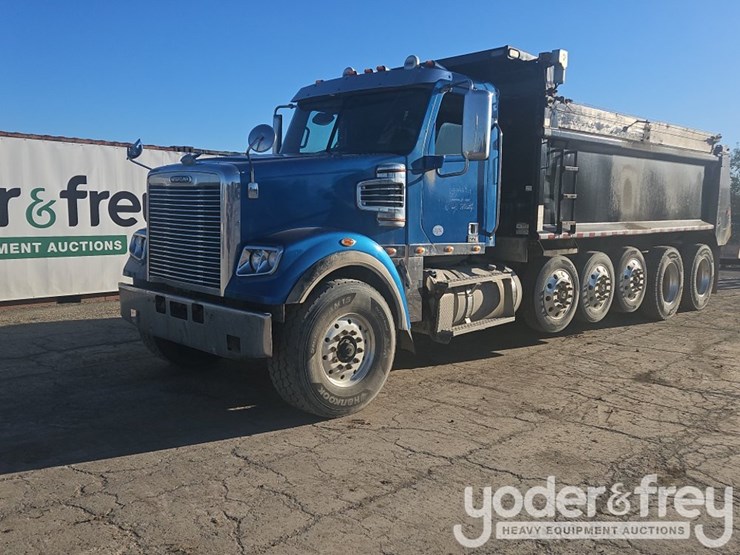 2019-freightliner-122sd-image-1