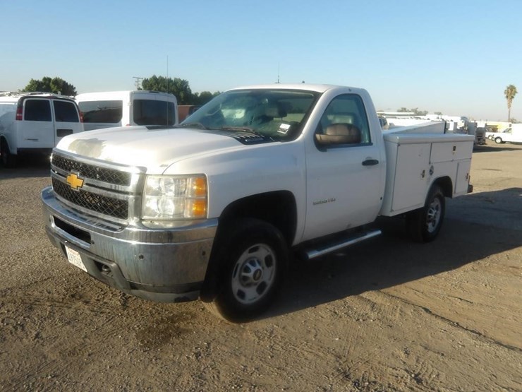2013-chevrolet-2500-image-1
