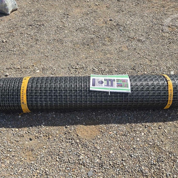 BLACK PLASTIC MESH SAFETY FENCING ROLL