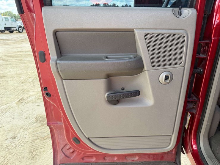 2007-dodge-1500-image-17