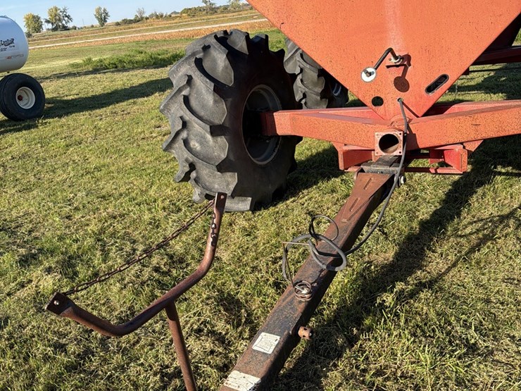 case-ih-3400-image-3