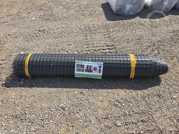black-plastic-mesh-safety-fencing-roll-image-1