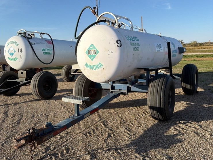 11-16-1450-gallon-nh3-tank,-16.5l---16.1-sl-tires-image-6