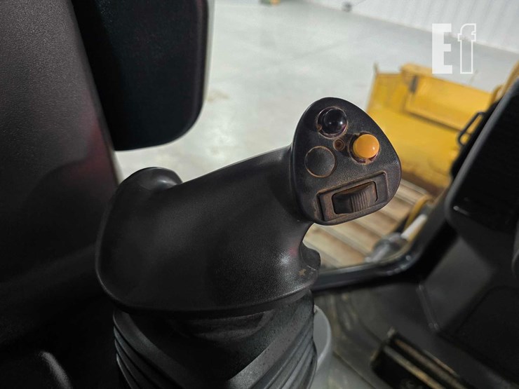 2021-caterpillar-d3-image-19