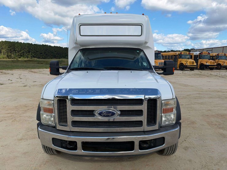 2008-ford-f550-image-5