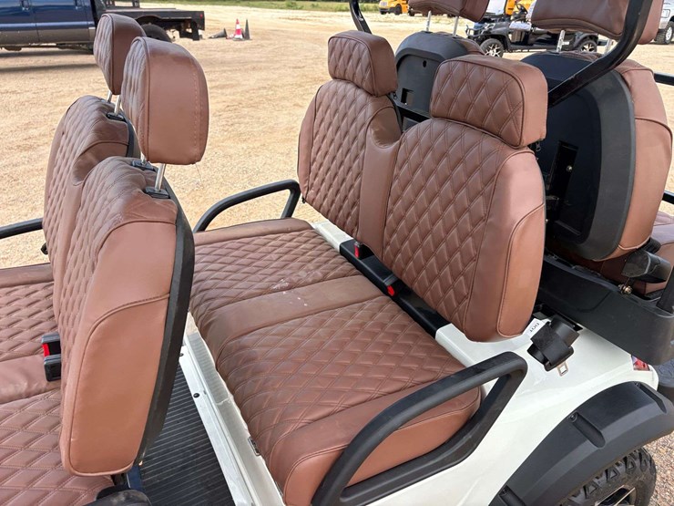2026-sd-lanch-street-legal-6-seater-golf-cart-w/-on-board-charger-image-13