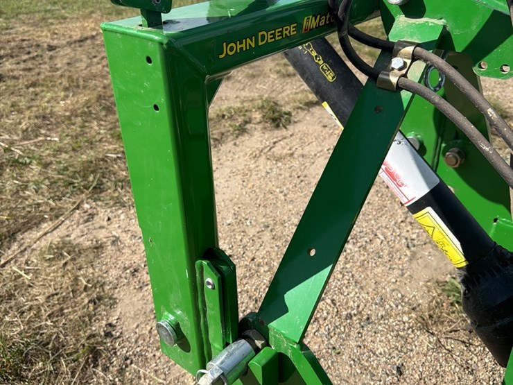 frontier-model-sb1174-like-absolutely-brand-new-3-point-snow-blower,-hydraulic-chute,-john-deere-jiffy-hitch,-none-nicer,-check-photos-image-32