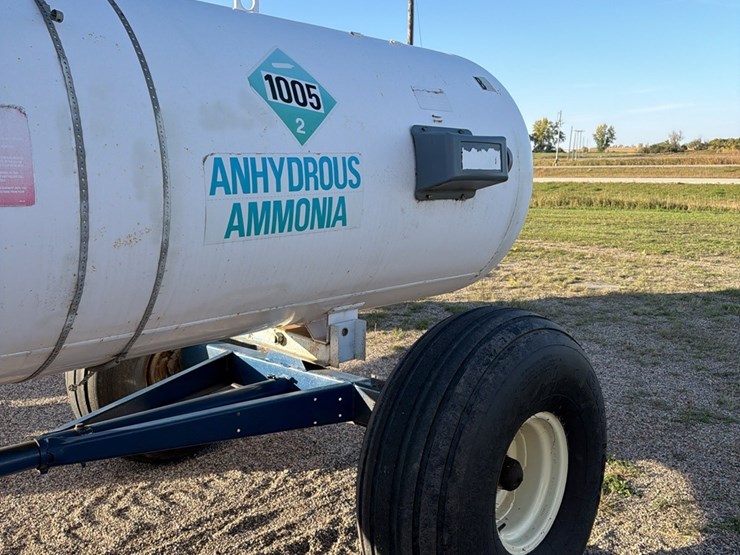 11-16-1450-gallon-nh3-tank,-16.5l---16.1-sl-tires-image-8