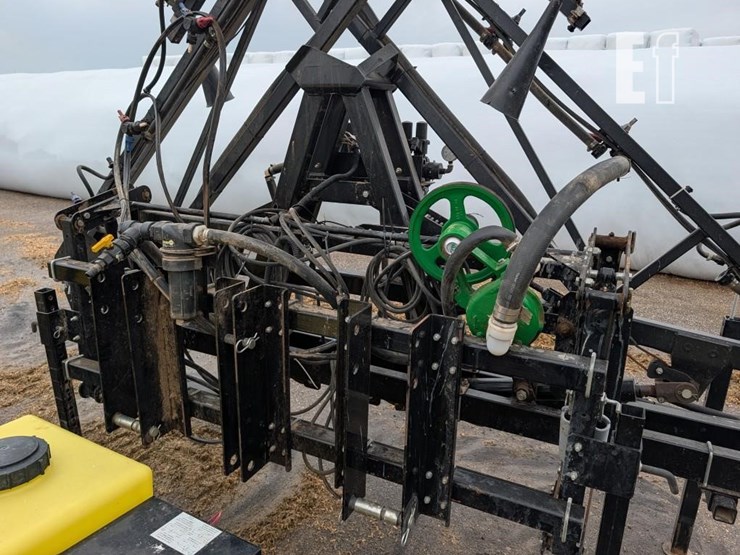 demco-sprayer-image-6