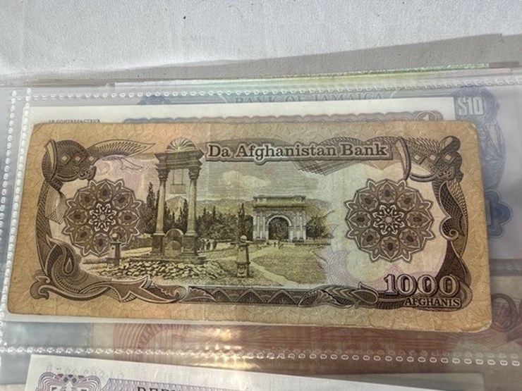 #40309-•-foreign-currency-bank-notes-image-89