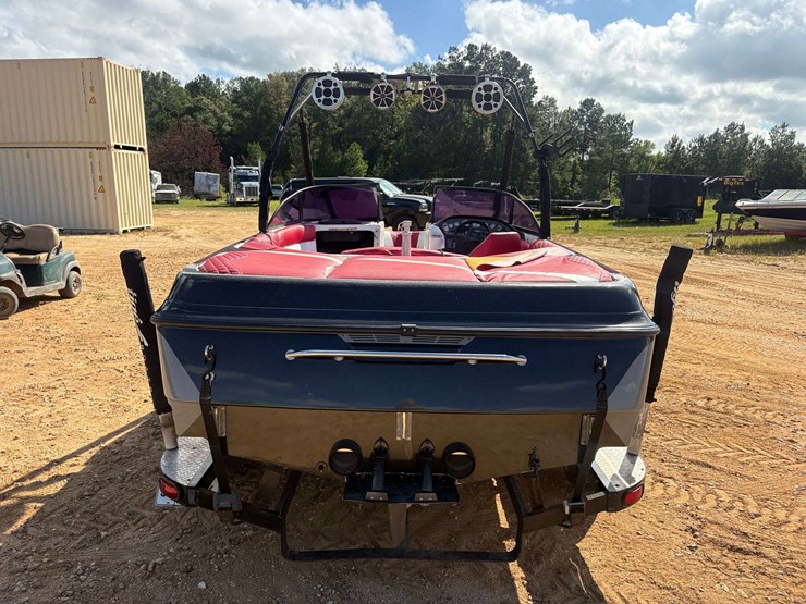 2000-tige-24v-ski-boat-w/-trailer-image-6