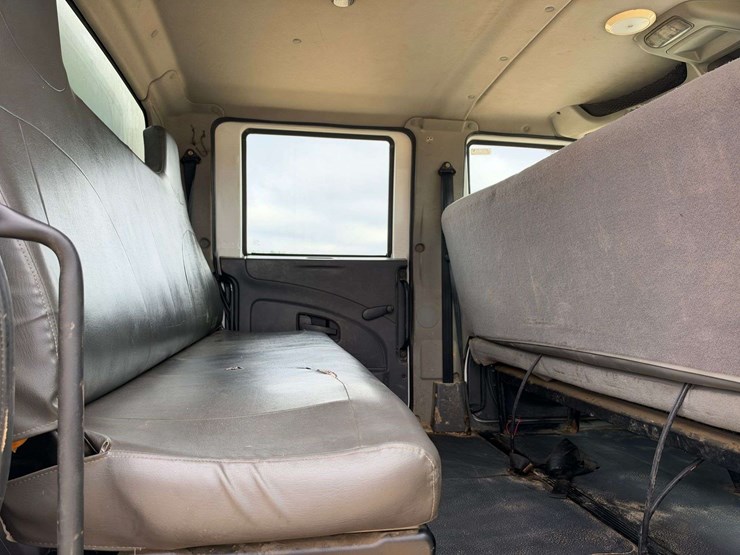 2013-international-durastar-4300-image-18