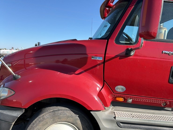 2012-international-prostar-image-48