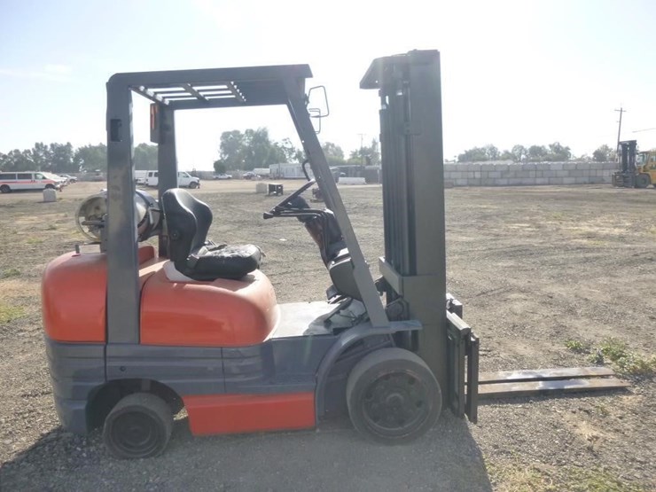 toyota-6fgcu30-forklift-image-13