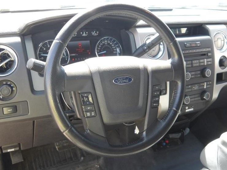 2011-ford-f150-image-17