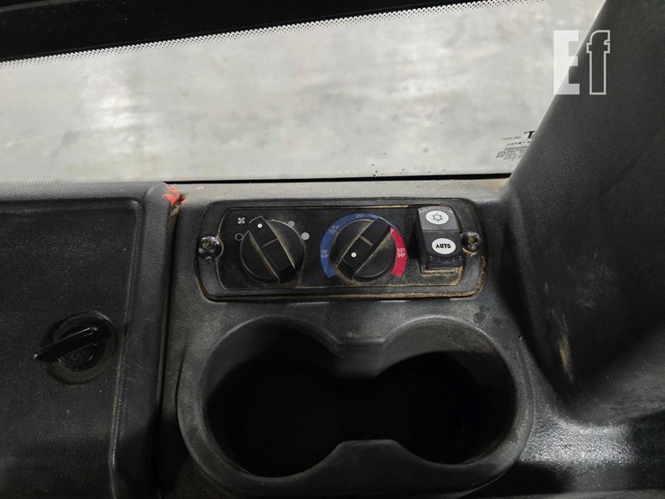 2021-caterpillar-d4-lgp-image-20