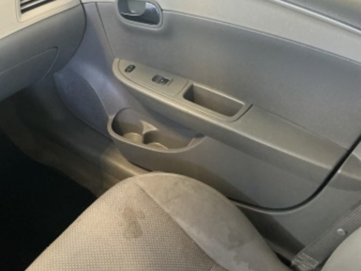 2009-chevrolet-malibu-sdn-image-21