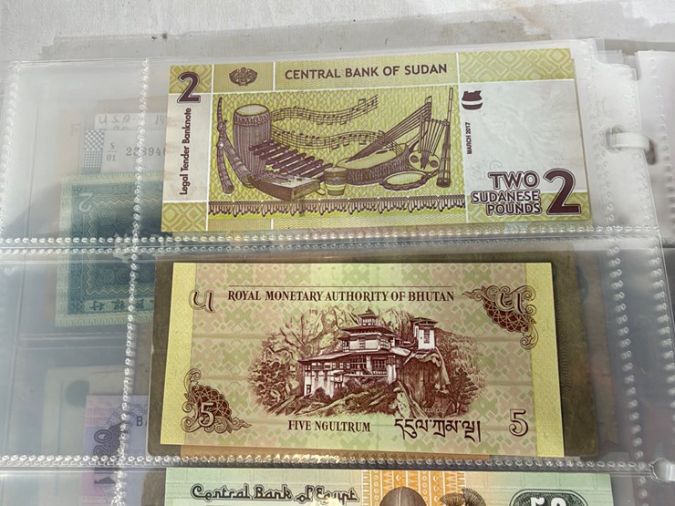#40307-•-foreign-currency-bank-notes-image-112