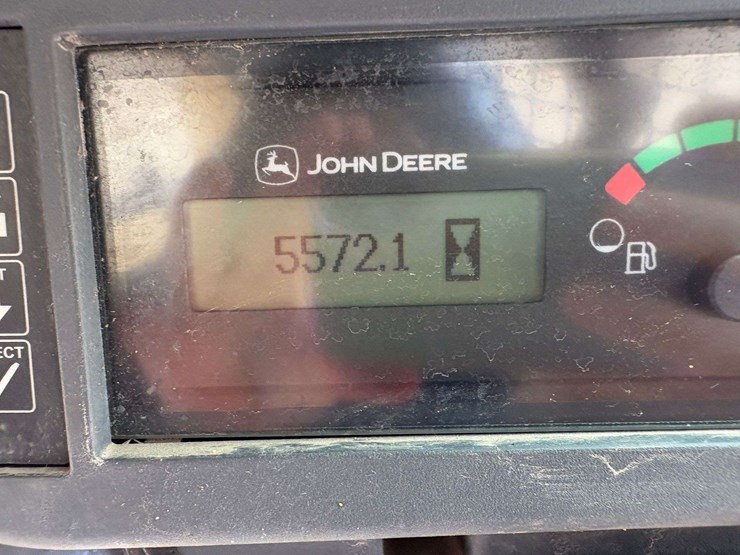 2021-john-deere-318-image-26