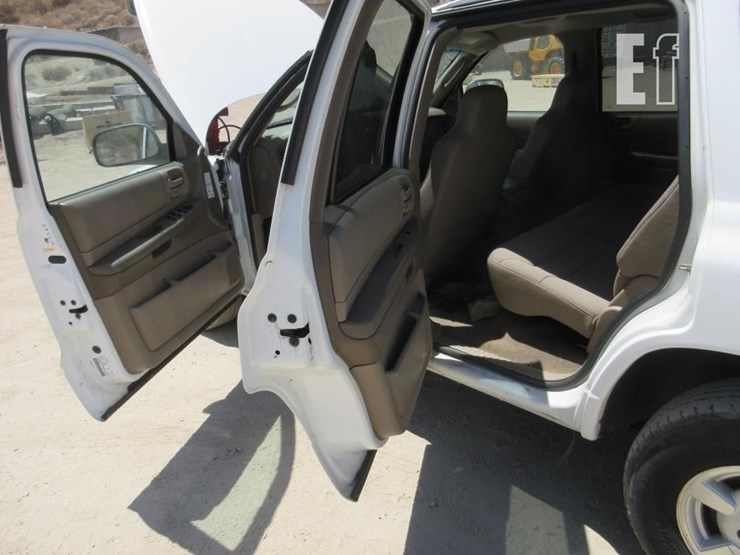 2001-dodge-durango-image-13