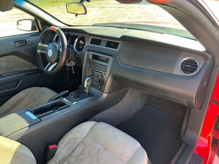 2014-ford-mustang-2-door-coupe-(232,492-miles)-image-19
