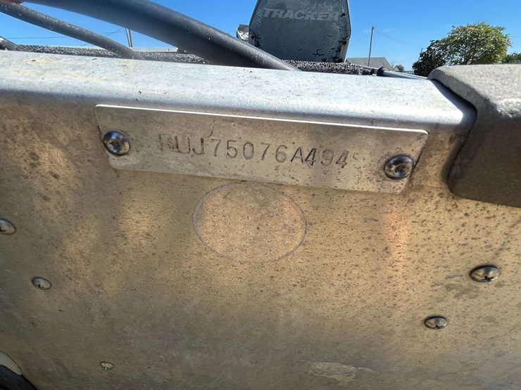 1994-bass-tracker-tx17-aluminum-bass-boat-w/-40-hp-mercury-&-trailer-image-29