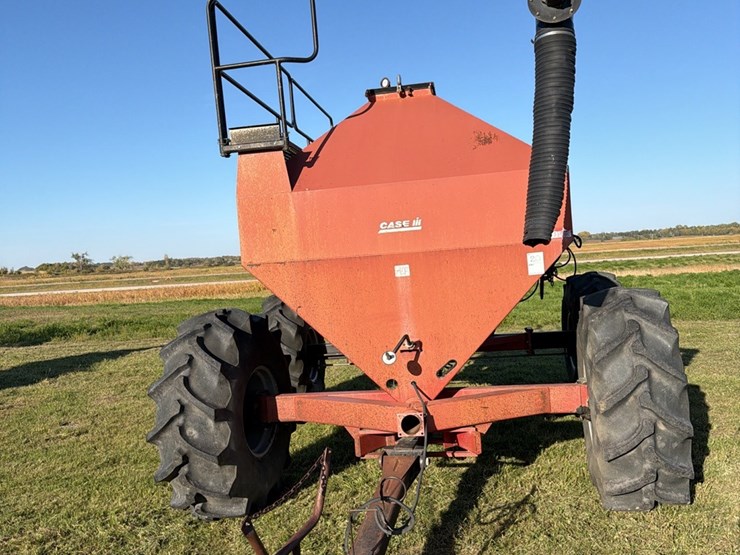 case-ih-3400-image-2