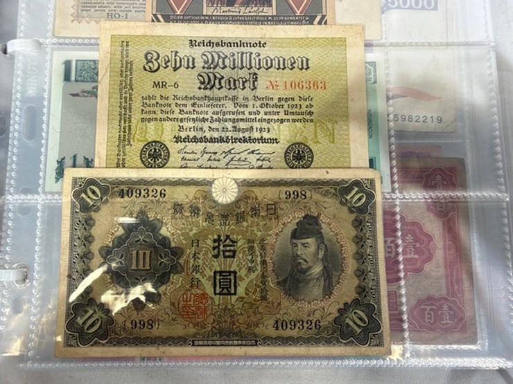#40309-•-foreign-currency-bank-notes-image-66